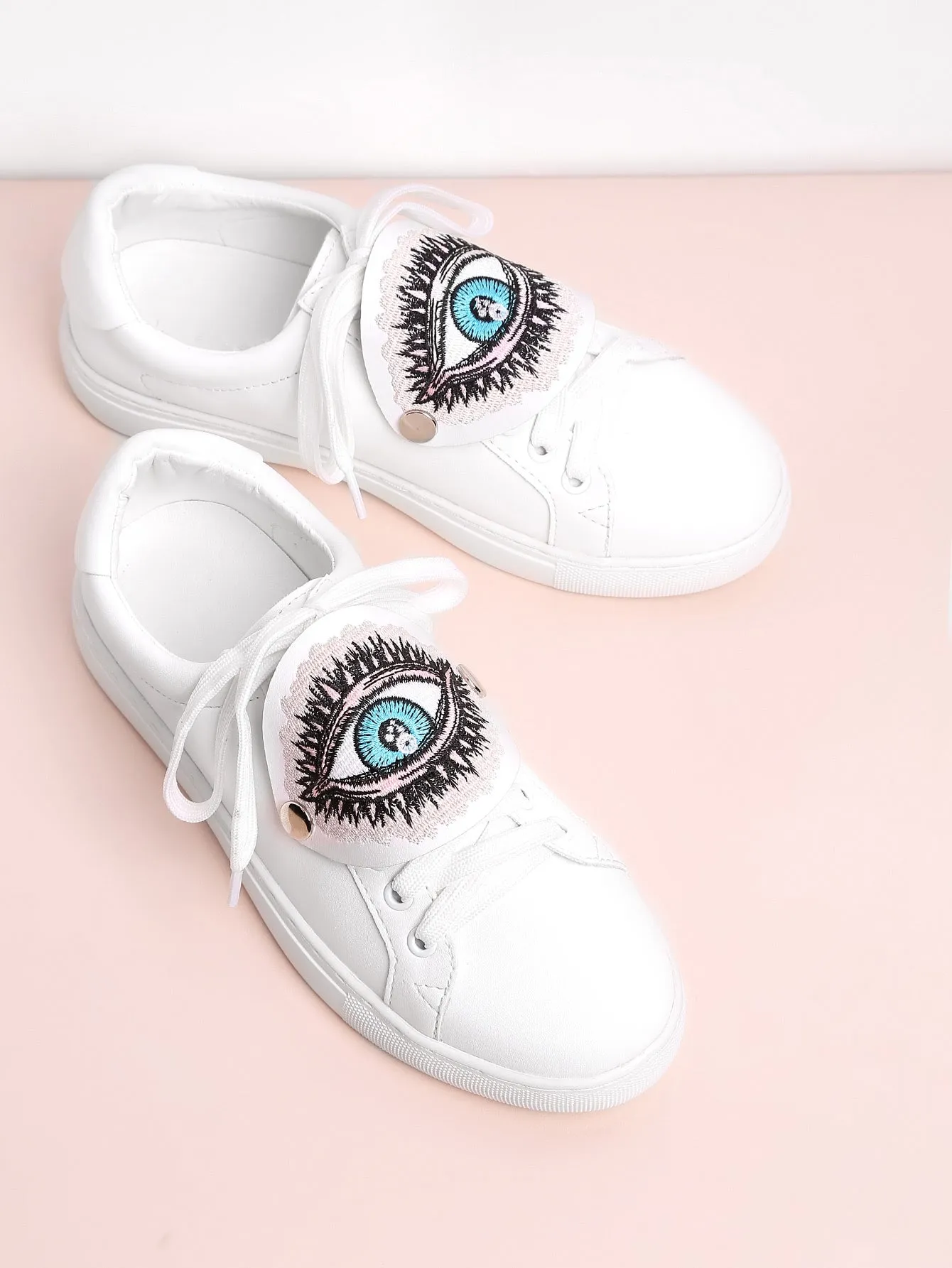 Cheap Eye Embroidery Lace Up Low Top Sneakers