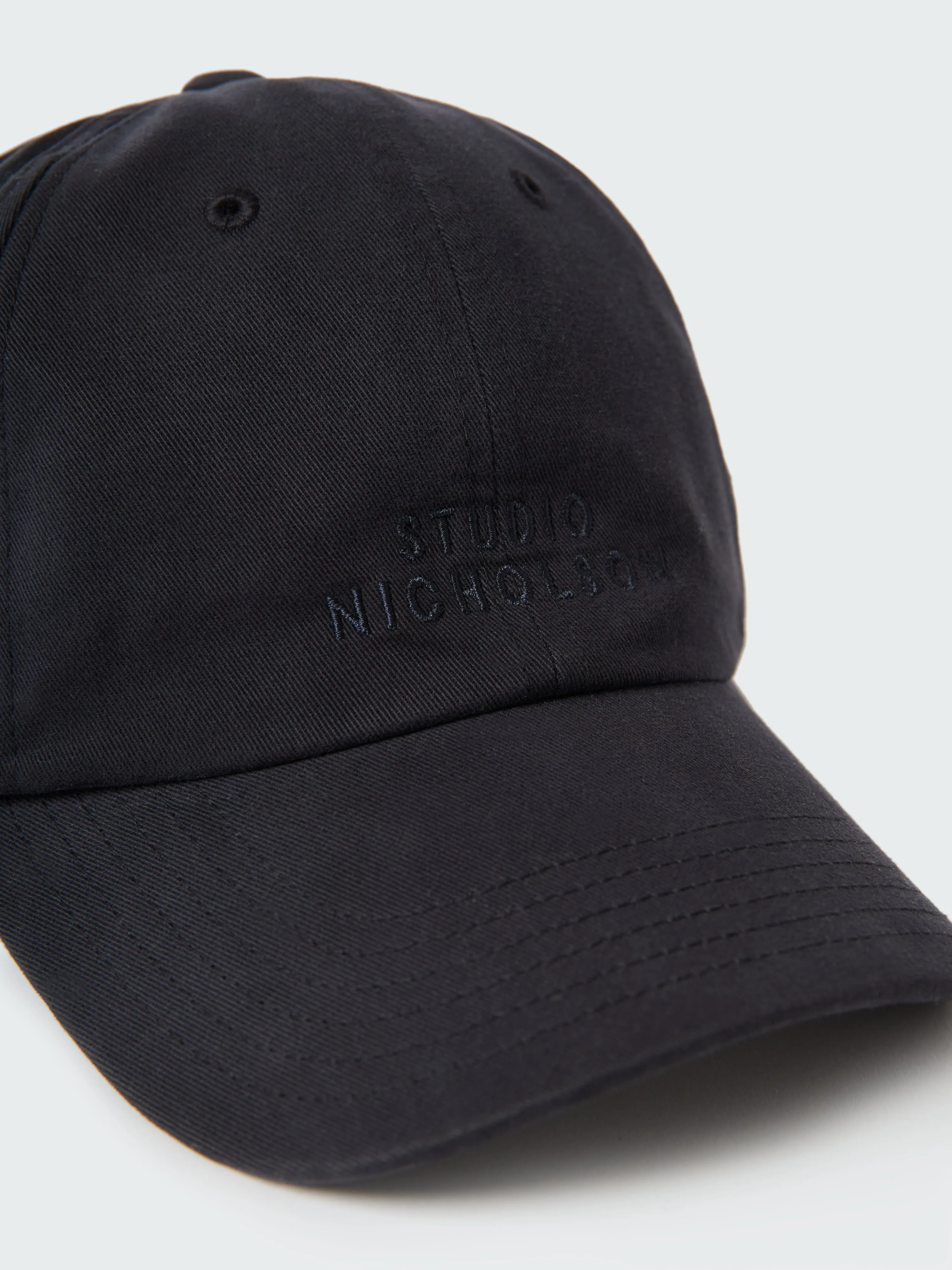 Logo Cap in Darkest Navy