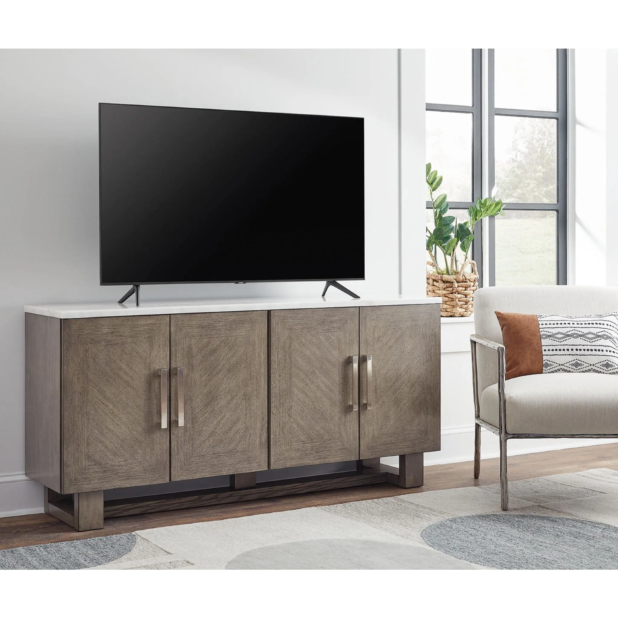 Loyaska TV Stand